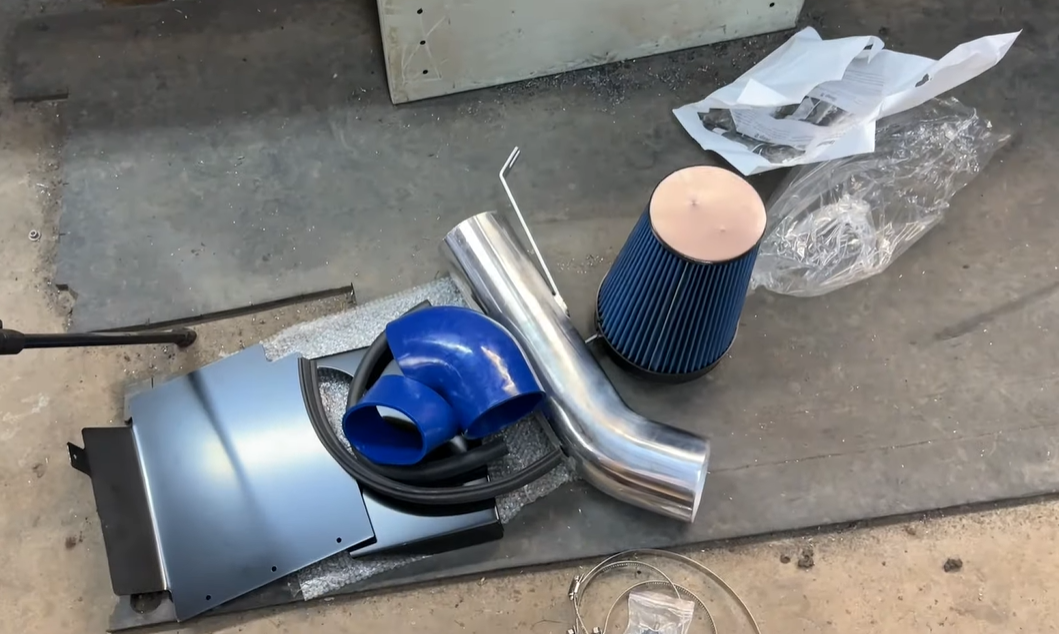 Cold Air Intake Kit For 1999-2006 Sierra, Silverado, Yukon, Tahoe, Suburban, Avalanche, Escalade 4.8/5.3/6.0L Vortec V8