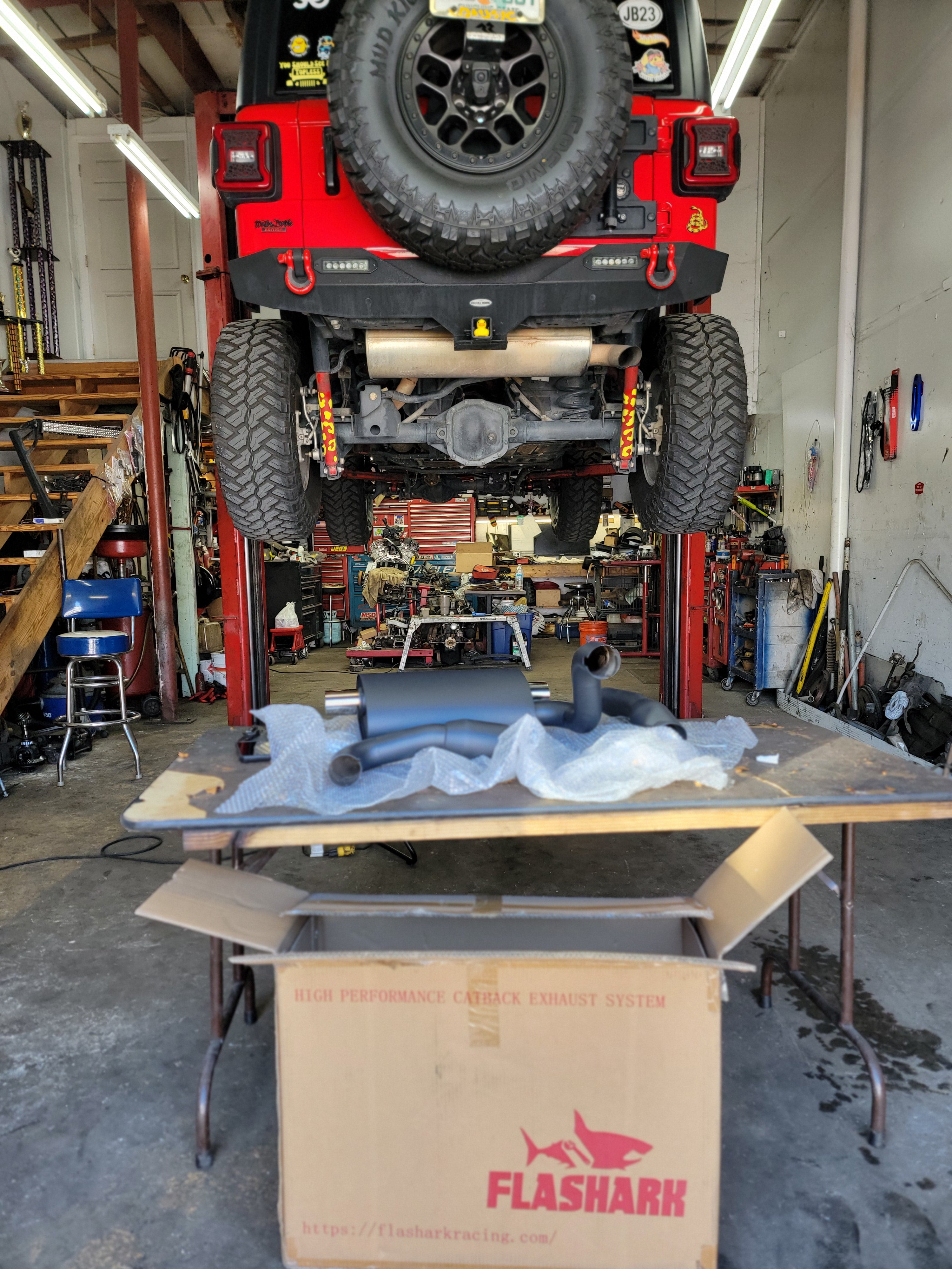 Sistema de escape con eje trasero para Jeep Wrangler JK (3.6L/3.8L) 2007-2017 y Jeep Wrangler JL (2.0L/3.6L) 2018-2023