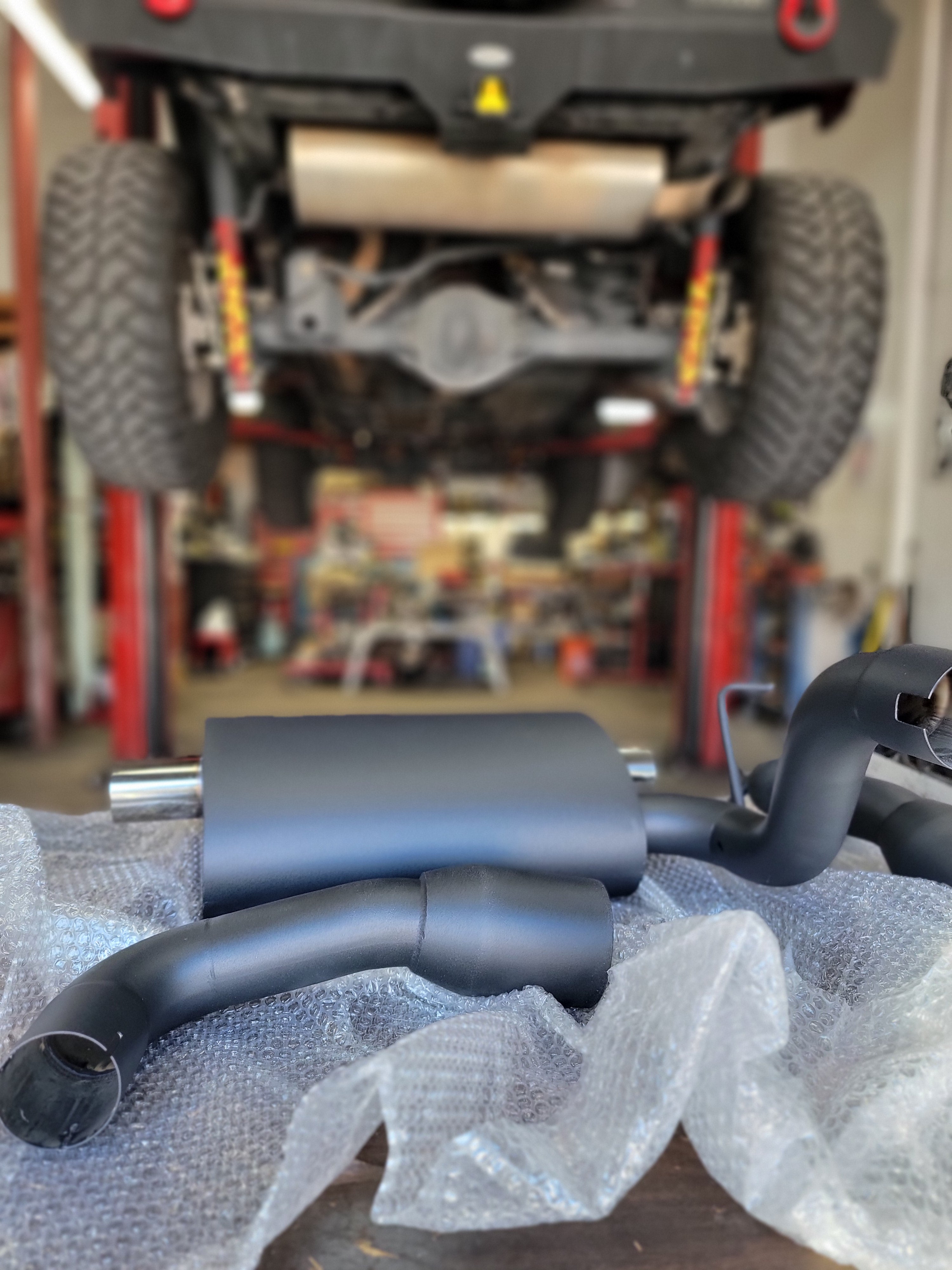 2007-2017 Jeep Wrangler JK (3.6L / 3.8L) & 2018-2023 Jeep Wrangler JL (2.0L / 3.6L) Axle-Back or Cat-Back Dual Outlet Exhaust System